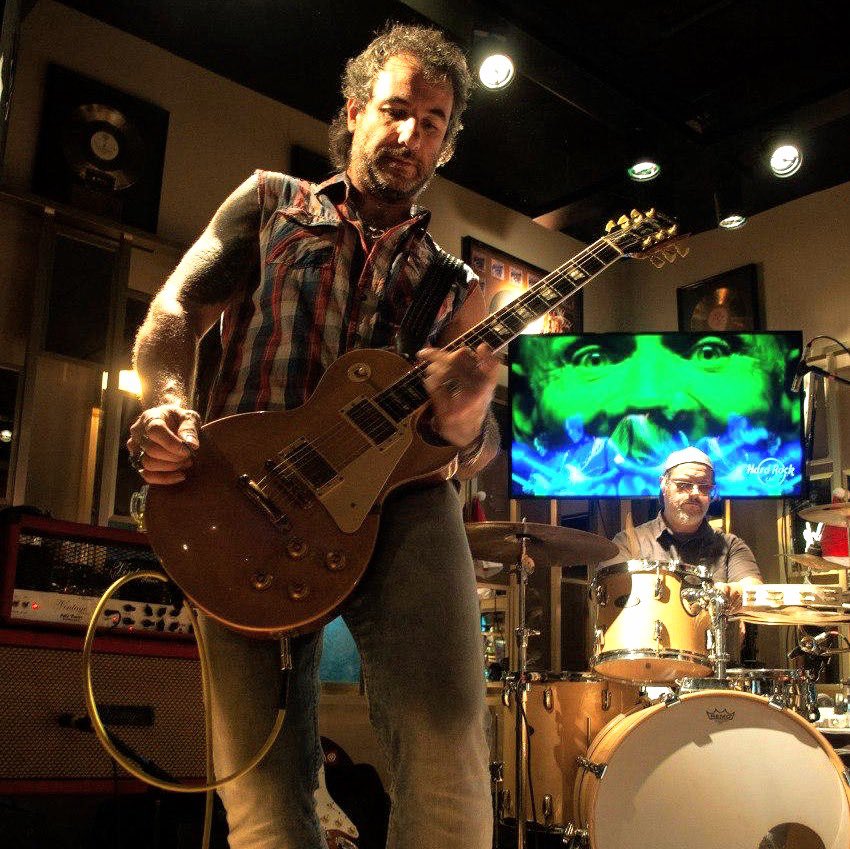 hoy. sábado 12/10. en vivo. 22:30hs. <a href="/HardRockCafeBA/">Hard Rock Puerto Madero</a>. puerto madero. los esperamos!!!