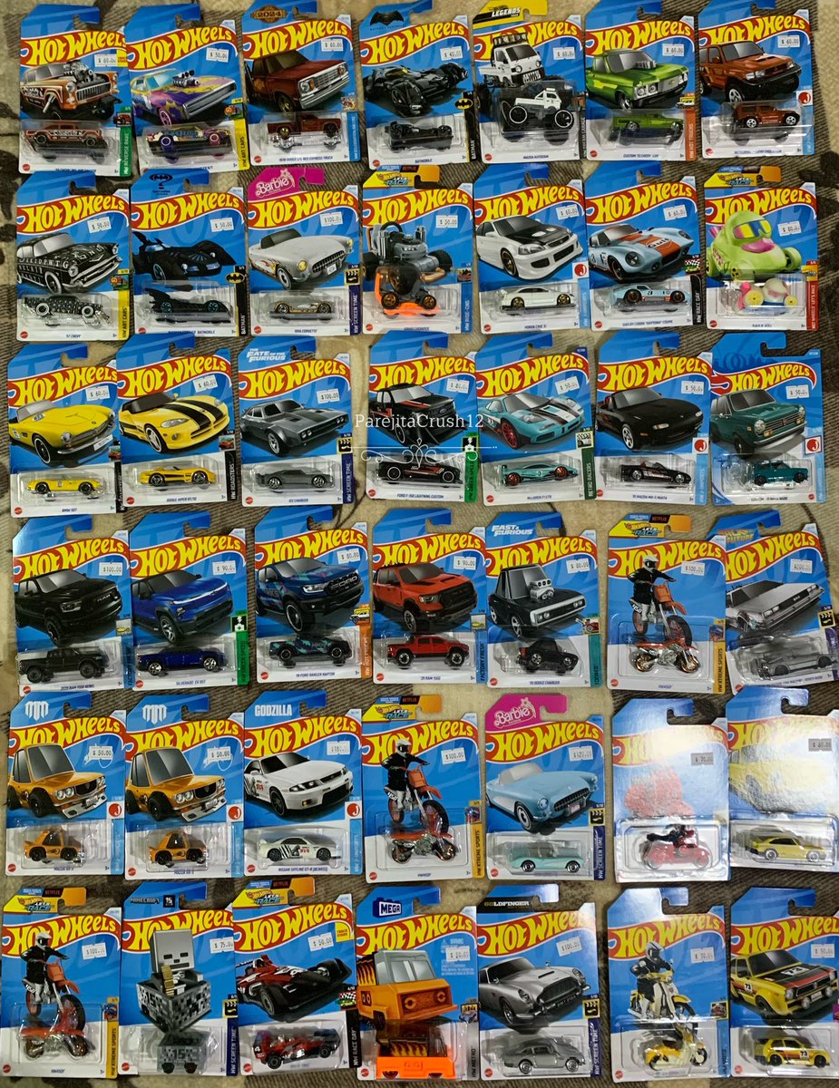 parejitacrush's tweet photo. Les gustan los Hotwheels? Estaremos vendiendo algunos hoy en el estacionamiento de plaza Oaxaca (donde está Cinépolis), y una tanga a la venta ($450, la quitas tú personalmente) para quien le interese :), 7:30pm. https://t.co/0VWF9UF1kH