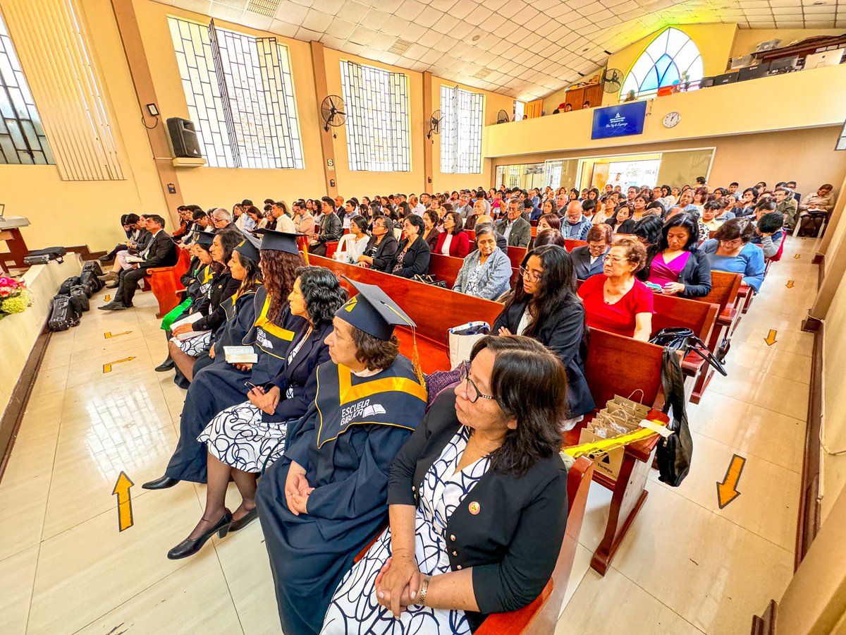 💬”Dios♥️ promete ser tu alegría, tu fuerza, tu esperanza en el momento de dificultades🥹; porque es el mismo Dios de Pablo, un Dios de promesas y milagros🥰.

~Pr. Javier Cabrera, fue el mensaje de hoy que nos recuerda que tenemos al Creador 🌎 a lado. 

#EscuelaSabática💙