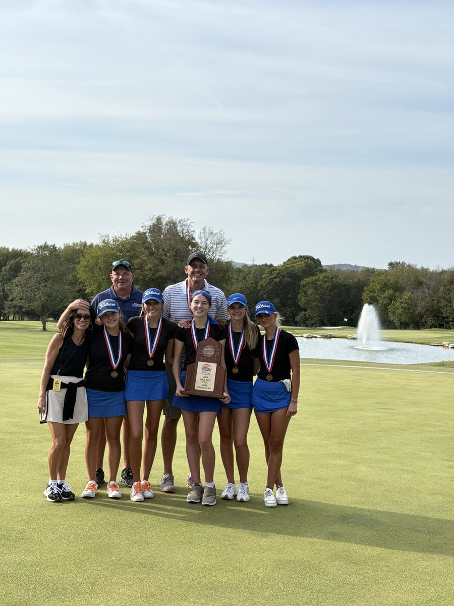 jeffwmcclanahan's tweet photo. Very proud of the South Warren Lady Spartans as they finished 4th today at the @KHSAA state tournament @BGCC1913  I enjoyed coaching this season.  @sydneymgolf 🐦 her last hs golf hole (15th finish) to help us win by #1 and @elsie_espinola finished 14th https://t.co/e7pL19pnvT