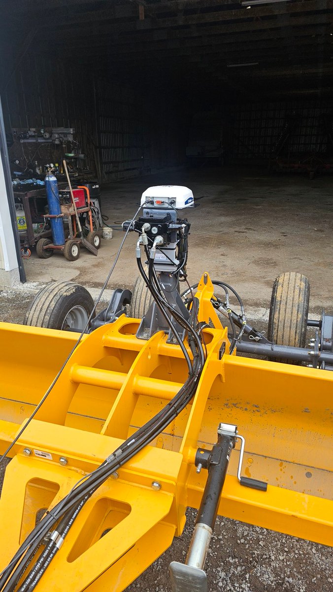 gpsontario's tweet photo. This @ptx_trimble FieldForm System made its field debut today. So far so amazing 😍! Talk to us to learn how the new FieldForm system can help your #harvest25 be better and more consistent. Soil health starts with proper drainage. https://t.co/NpVetVc6ts