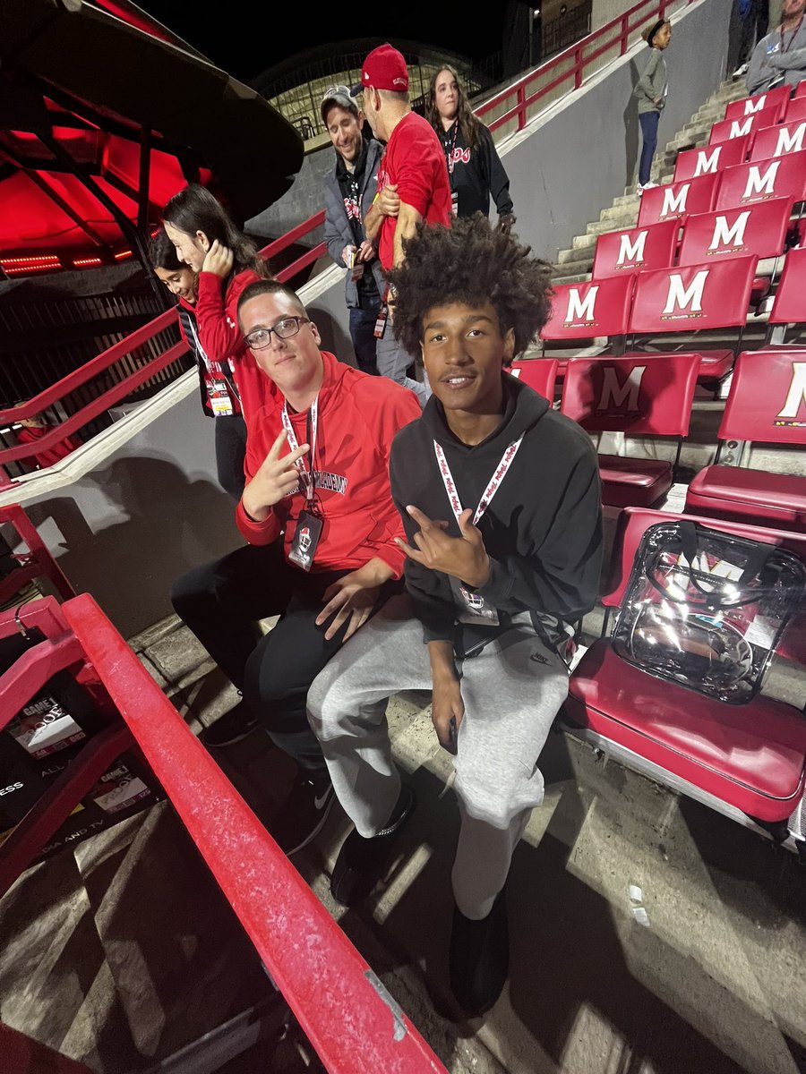 MickMcKee3's tweet image. Had a great time yesterday, thank you for having me!
@CoachFeliz @TerpsFootball @BrandonTrus55 @GAFootball1759
