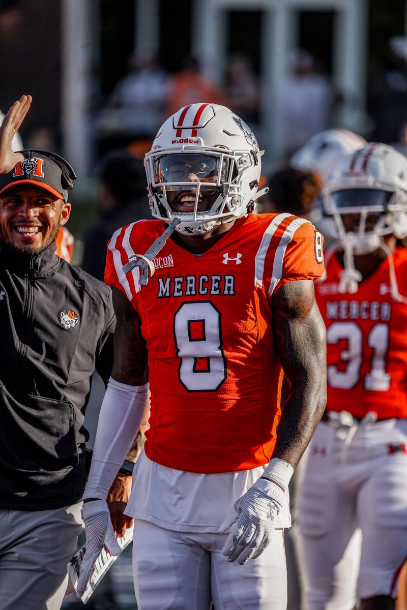 🦈 in the water‼️ 

Bears defense ain’t playing today.