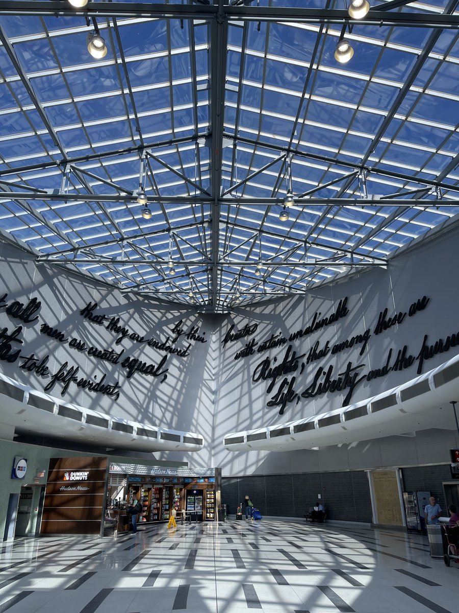 Never realized how cool the atrium is in the International Terminal at #PhiladelphiaInternationalAirport. Quite the sight, especially if you are coming in from overseas!