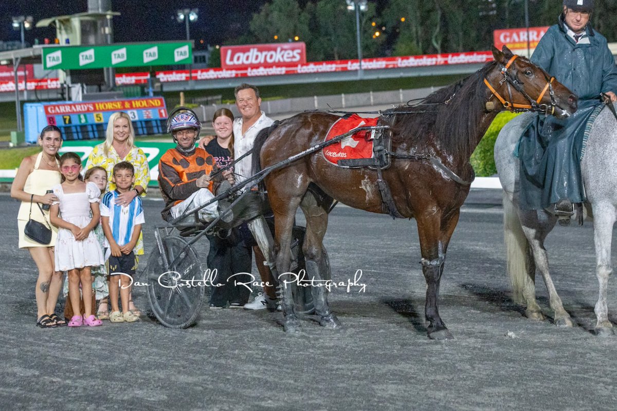Dan Costello (@danracingwrap) on Twitter photo The fan club is growing for the Doug Lee trained trotter Hammer Son as Adam Richardson bags a double in race 6 <a href="/TheCreekAlbion/">The Creek</a> <a href="/AndrewCrisan74/">Andrew Crisan</a> <a href="/joedyk/">Joedy LEE</a> The fan club is growing for the Doug Lee trained trotter Hammer Son as Adam Richardson bags a double in race 6 <a href="/TheCreekAlbion/">The Creek</a> <a href="/AndrewCrisan74/">Andrew Crisan</a> <a href="/joedyk/">Joedy LEE</a>