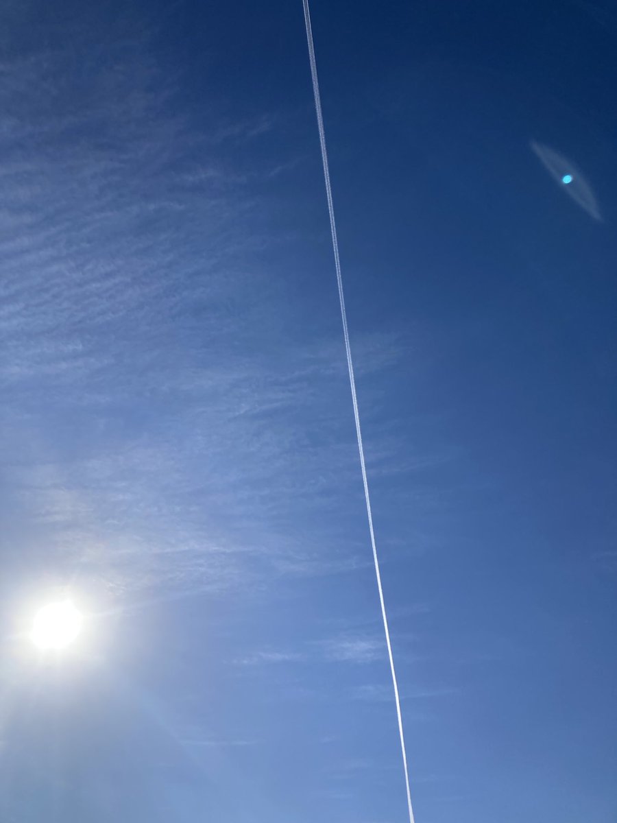 This is 24/7 in my lil mountain town in the Colorado Rocky Mountains. Hey assholes, yeah you, who keep polluting the skies, FUCK YOU!   🖕🖕🤬🖕🖕