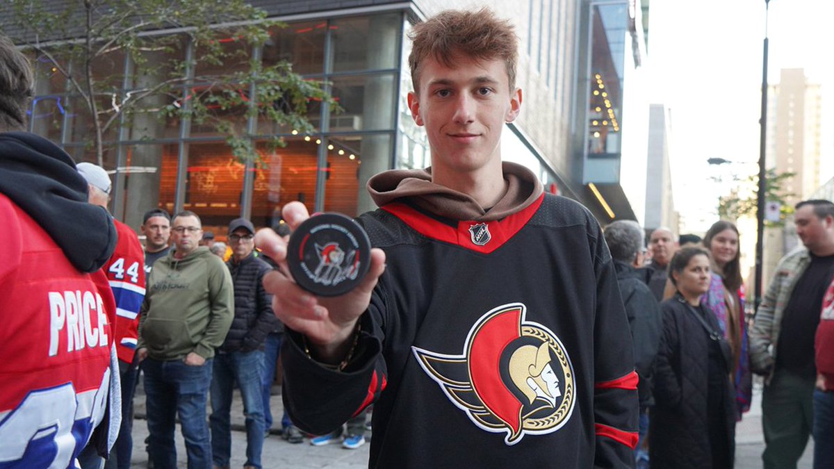 Senators's tweet photo. Du coeur sans artifices 👊 

nos partisans voyagent bien !

#GoSensGo https://t.co/CKIfyZ3Emd