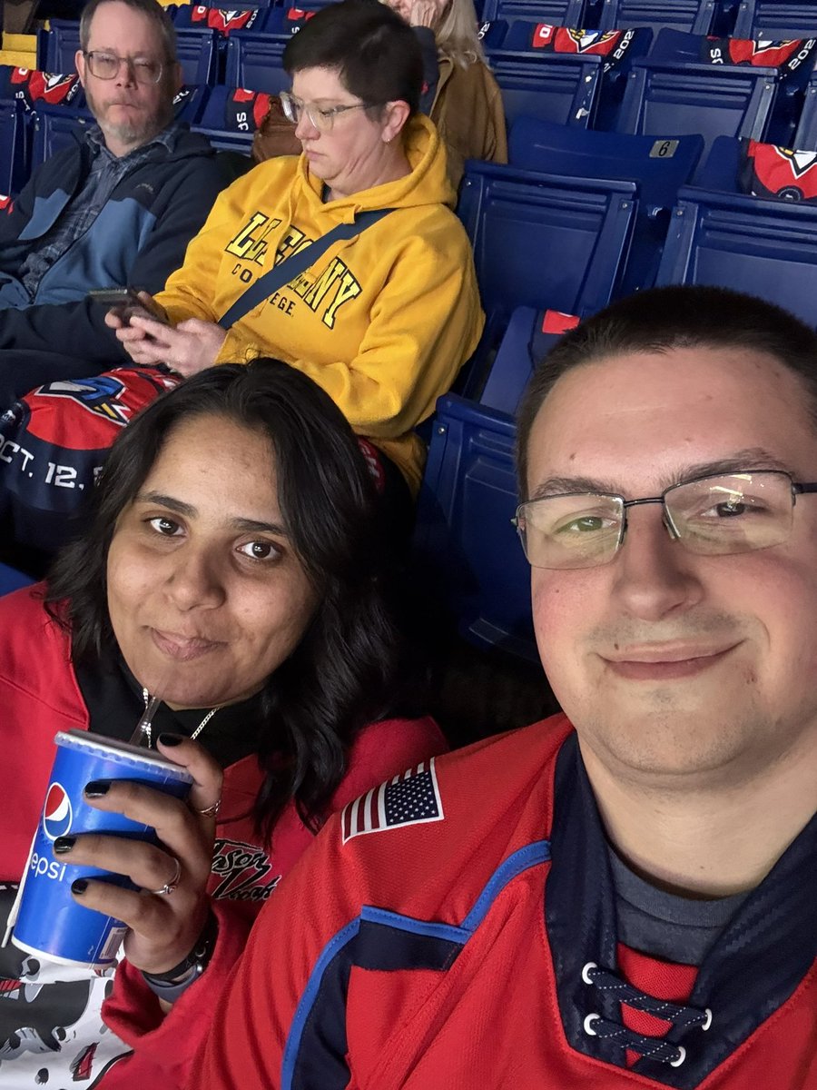 matthiersche's tweet photo. Opening night in the Thunderdome @ThunderbirdsAHL https://t.co/cR7OJwt10G