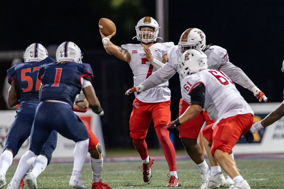 Edinboro Athletics (@boroathletics) on Twitter photo Isaac Bernard found Evan Low for a 13-yard touchdown with just 8 seconds left to lift <a href="/EdinboroFB/">Edinboro Football</a> to a 27-23 victory over No. 21 IUP on homecoming at Sox Harrison Stadium.
📰 tinyurl.com/29z8t5js Isaac Bernard found Evan Low for a 13-yard touchdown with just 8 seconds left to lift <a href="/EdinboroFB/">Edinboro Football</a> to a 27-23 victory over No. 21 IUP on homecoming at Sox Harrison Stadium.
📰 tinyurl.com/29z8t5js