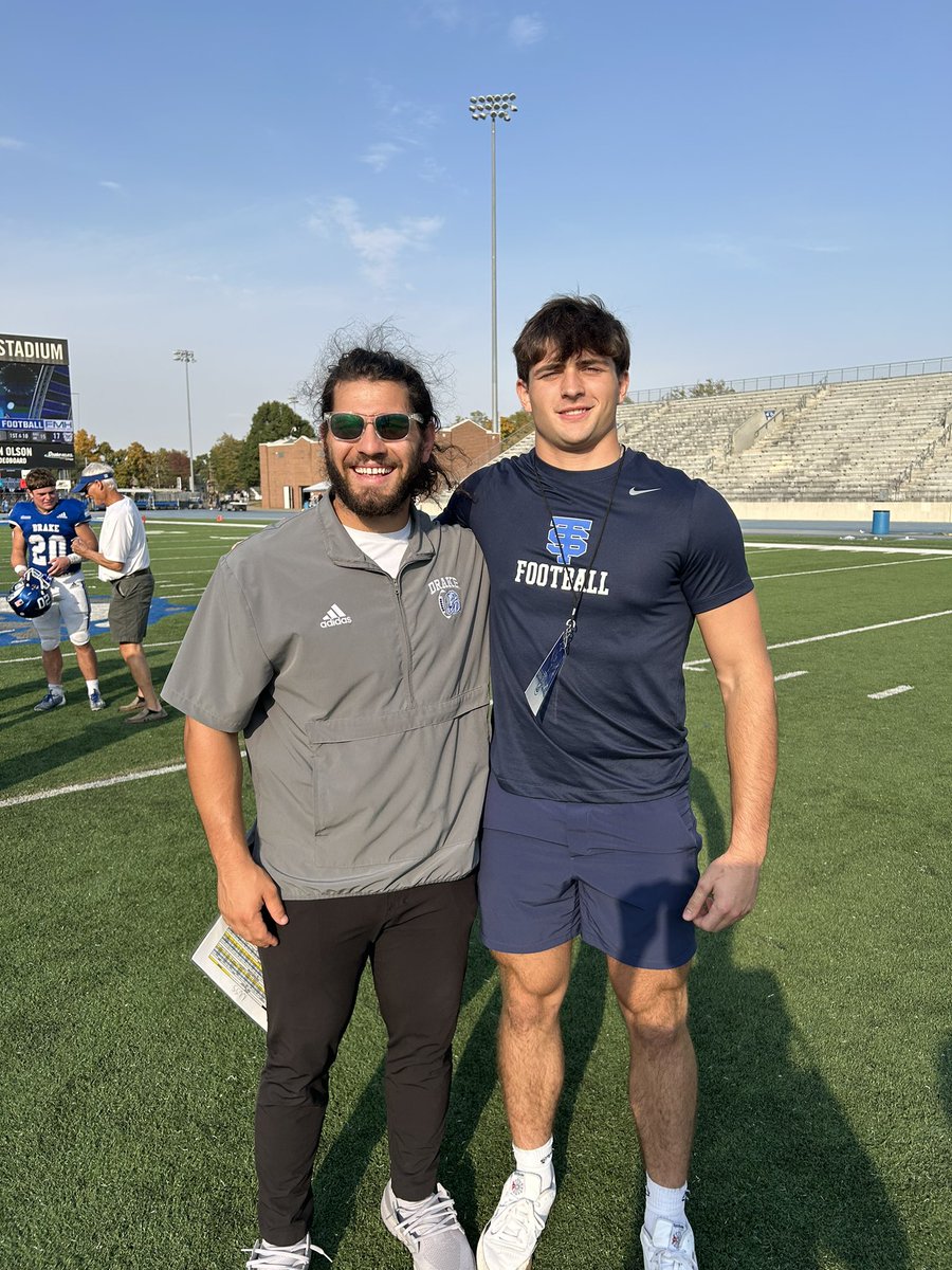 mwkelecic's tweet image. Had a great time with @DrakeBulldogsFB today, thanks @DrakeCoachSmith @MichaelRyanDay for having me out!