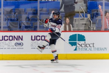 Peoplesbnkarena's tweet image. The #Icebus is rolling out of Hartford with a W! 🚨

@UConnMHOC