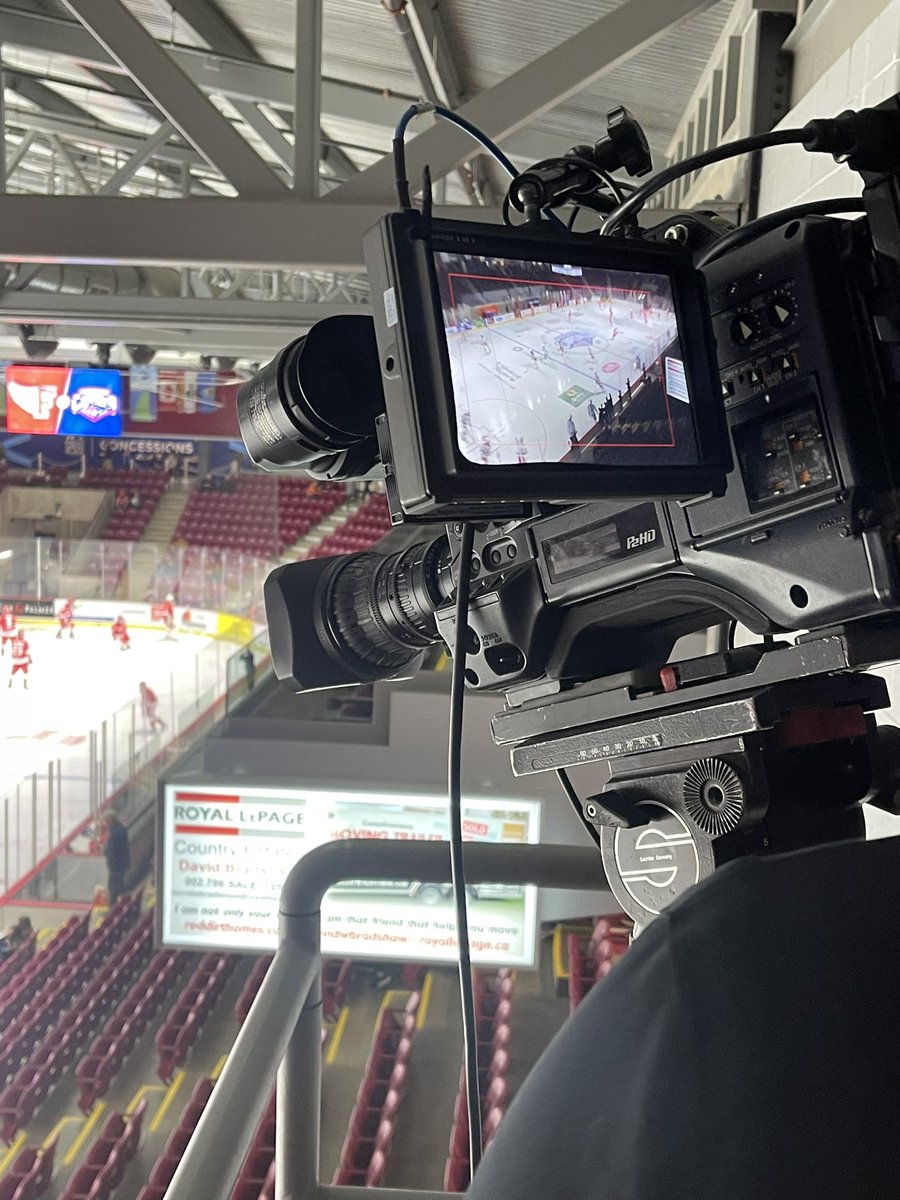 We’re live as the <a href="/SsideCapitals/">Summerside Capitals</a> hit the ice tonight! Universum Media is making sure you don’t miss out on any of the thrilling moments. Catch the livestream of the game on the <a href="/FloHockey/">FloHockey</a> platform.
.
.
#universummedia #universum #wheretowatch #peihockey #flohockey