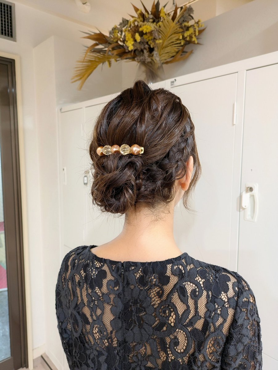 mint61mint's tweet photo. I had my hair set at the salon .😘
#ヘアセット #美容院 #riTo #hairsalon #髪 #烏丸六角 #京都 #style #braide #編み込み https://t.co/6it17RSsAr