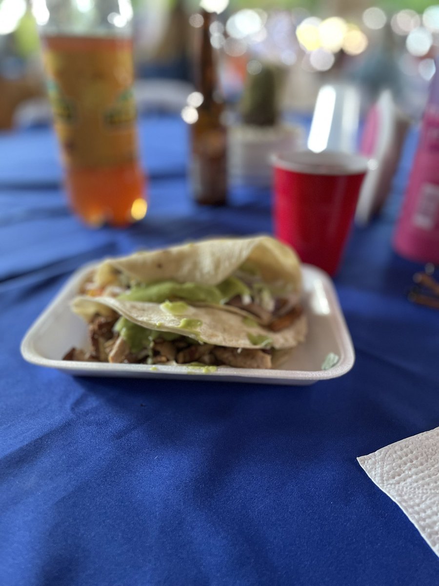 Y no podían faltar <a href="/GrillHouseMx/">Grill House Izcalli</a>  con sus deliciosos 🤤🤤manjares al festejo (neta contrátenlos) recomendados ampliamente 😇😈🤜🏻🤛🏻