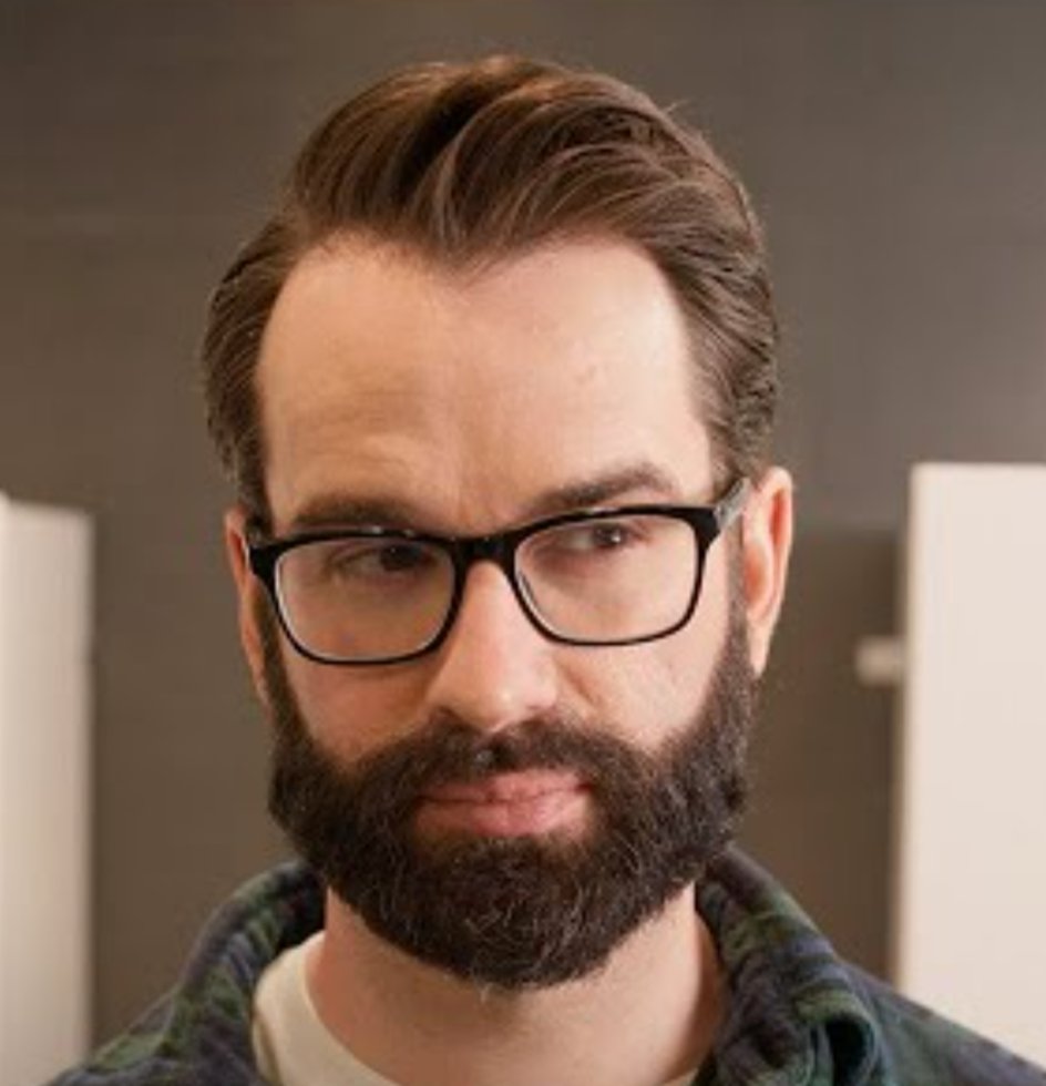 The face you make when you go to your local Texas Roadhouse at 4:30 only to find a 45-minute wait.

#AmIHungry