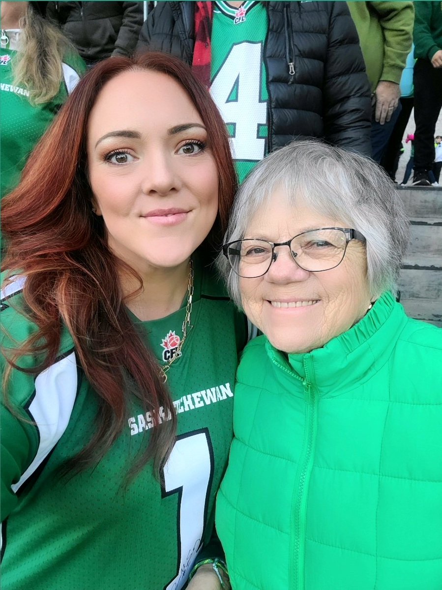 KLudvigsen's tweet photo. Go Riders Go
#ridersLive @sskroughriders 
Yall GOT THIS! https://t.co/s3iOmU6JfA