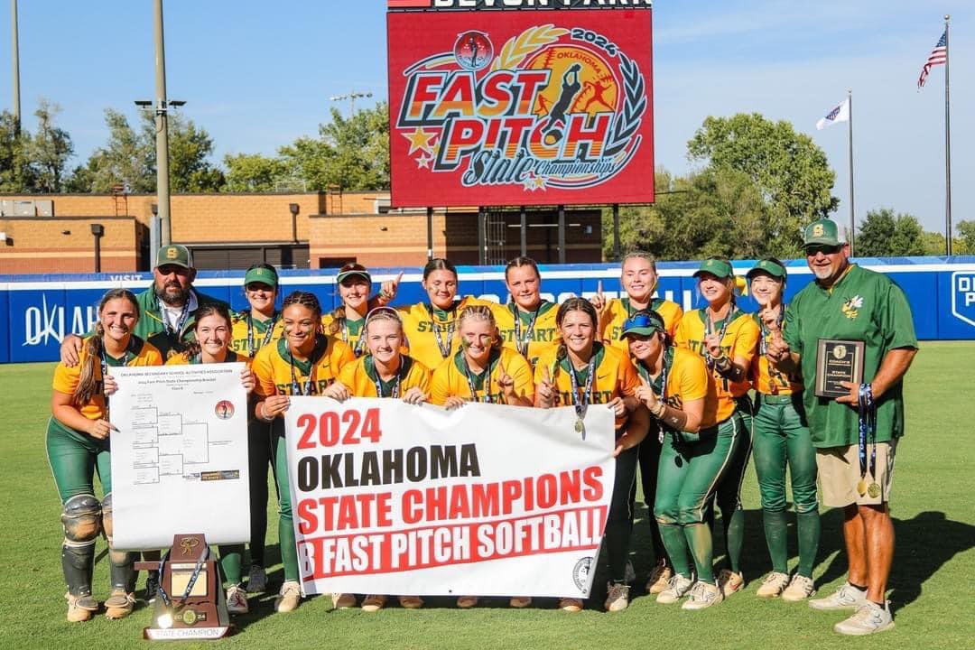 ReaganDominic27's tweet photo. STATE CHAMPS! This season was one for the books! So blessed to be a part of this team and GO LADY HORNETS!! #statechampions #ProvedThemWrong https://t.co/MYHZGCqdcQ