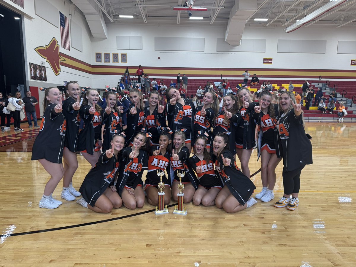 Anderson Cheerleading tweet media