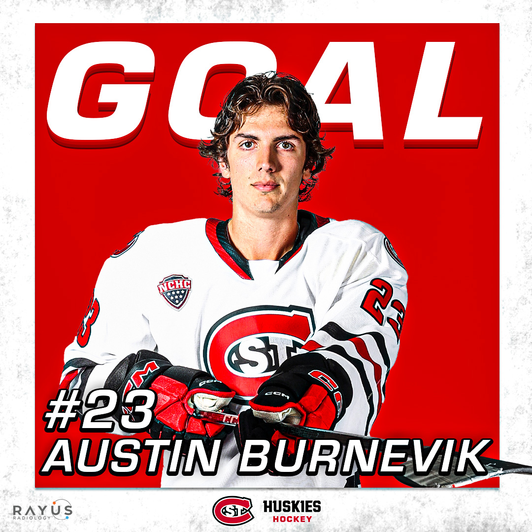 SCSUHuskies_MH's tweet image. GUESS WHO ⁉️

Austin Burnevik scores seven seconds into the power play! His third tally of the weekend gives the Huskies a 1-0 lead! 🙌

#GoHuskies | #HuskyHockey 🏒