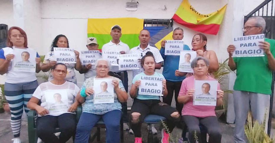 ConvergenciaVe's tweet photo. En el municipio Bruzual en #Yaracuy, seguimos firmes levantando el mensaje de libertad para nuestro coordinador nacional @BiagioPilieri.

Con cada cartel alzado, reafirmamos nuestro compromiso y esperanza por su pronta liberación.

#LibertadParaBiagio #LibertadParaLosPresosPolíticos