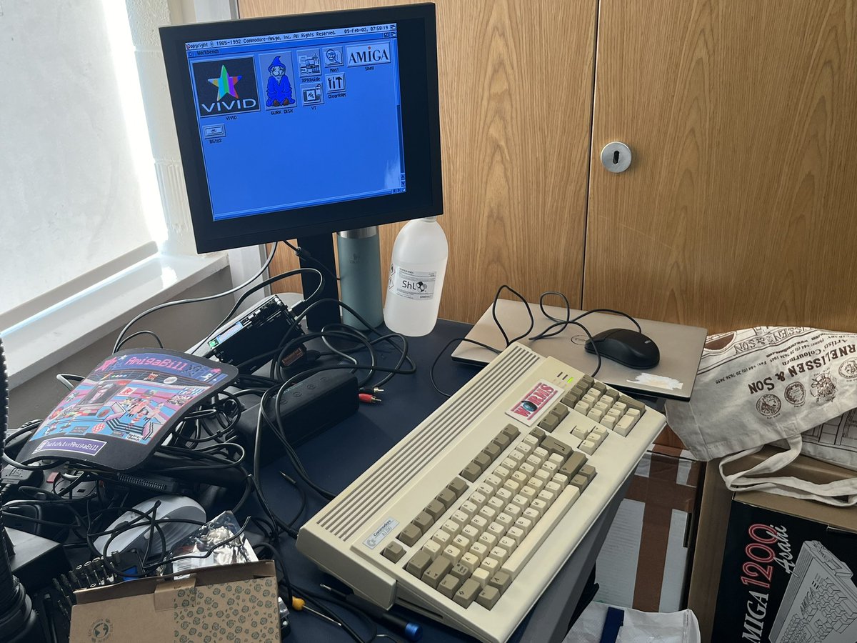 totalwormage's tweet image. The Amiga I made Worms on is all recapped and working again! Everything is also finally backed up.

So looks like I’ll be getting back into games development. I have a Worms DC update to finish 🪱 

#worms