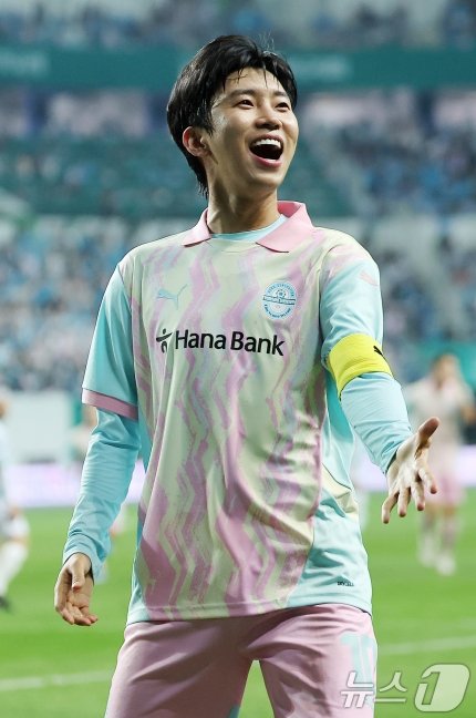 moonlight_huhu's tweet photo. 왕자 덕분에 행복한 기억이 추가됐어🩵 https://t.co/XOW911Q2NX