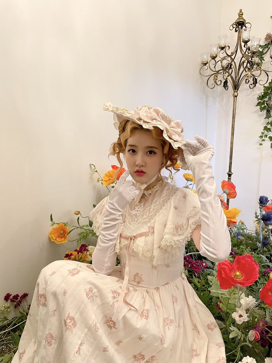 bionicastle's tweet image. ¿qué tal, mis corazoncitos biónicos? ♡ vengo en modo la𝚍𝐲 bri𝚍gerton, lista para tomar mi 𝕥é de la tarde 🫖 𓈒࿓ ¿les gustó nuestro regalo? fue muy divertido porque lo hicimos para [ sw𝕚th ], ¡gracias por el a𝑚or que nos dan!

𝐬𝕥ar-c𝕣o𝐬𝐬ed ✩ 𝐥ō𝚟er, #𝐦ęlly