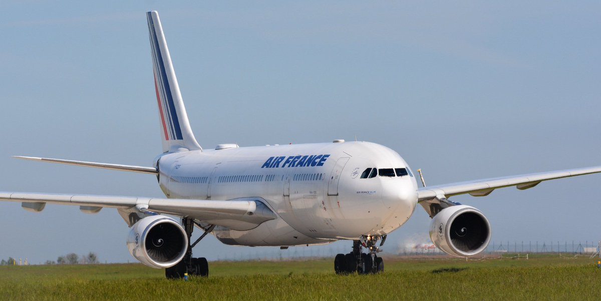 SpotterDany's tweet photo. Es probable que @AirFranceFR esté empezando con el retiro de sus Airbus A330-200 😢
https://t.co/wUY9x5SsI7
#airfrance #airbusa330 #twinengine #AviationDaily #aviationnews
📸 Fotografía de: Olivier CABARET via wikimedia-commons https://t.co/3T5tXH3jm4