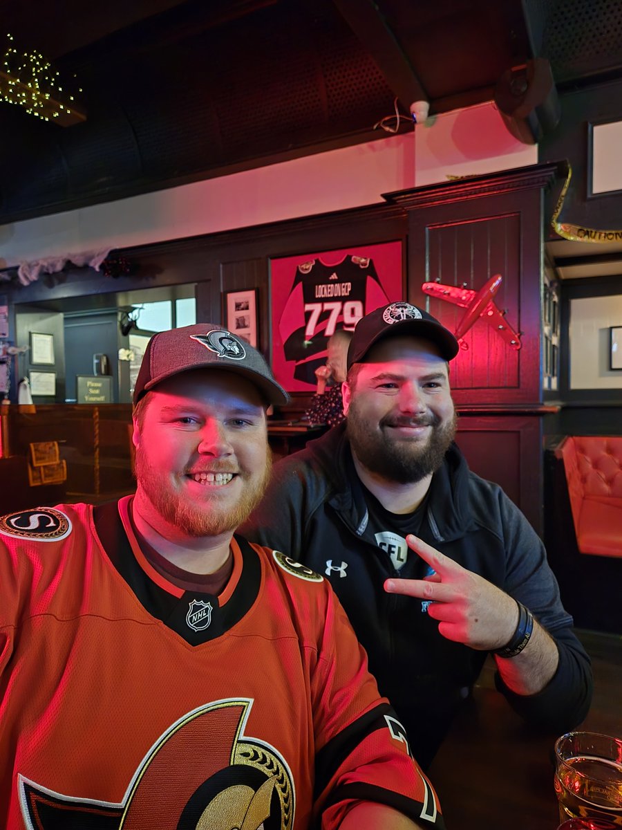applechrispye's tweet photo. @SensCentral @GlebeCentralPub taking down the Habs (hopefully) https://t.co/A12A9LYpDw