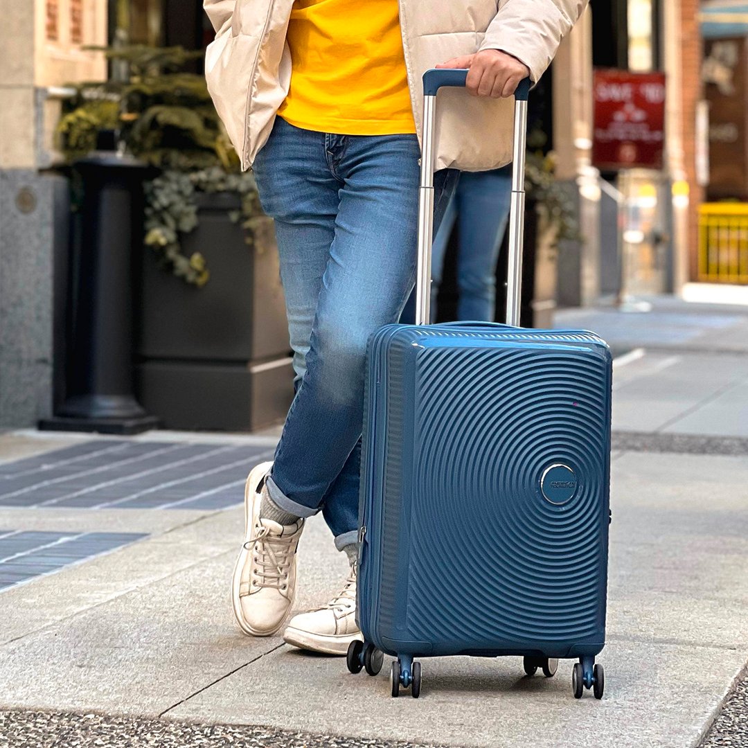 Se antoja viaje 😀

<a href="/antoniiou/">katerina antoniou</a>

#AmericanTourister #MeAndMyAT #FullColor #Colors #Travel #Curio #WhenLifeCallsBeReady