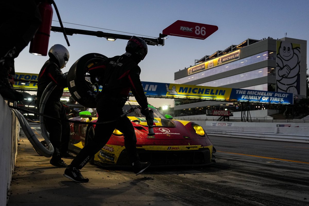 Into the darkness we go!

2.5 hours until 🏁

Currently 
2️⃣0️⃣ - P6
8️⃣6️⃣ - P13

📺 live - imsa.com/tvlive/

📻 live - edge-audio-03-gos2.sharp-stream.com/radioshow2.mp3

Live ⏱️- livetiming.alkamelsystems.com/imsa