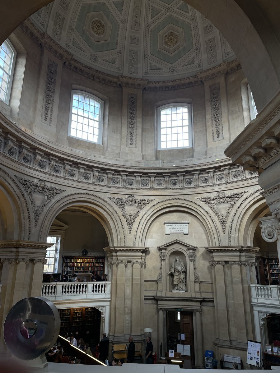 EleonoraSberg's tweet image. I’m absolutely in love with Oxford 🥹 so happy to do my phd here with @OxUniMaths !!