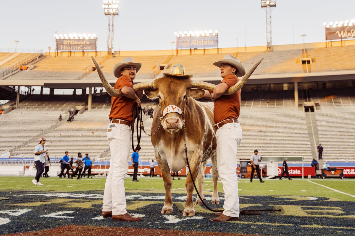 Texas Football tweet media