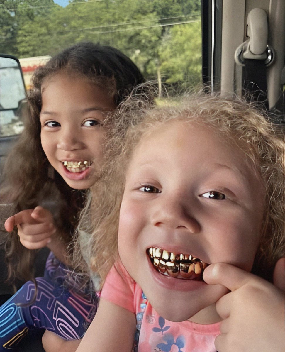 EU SÓ ACREDITO NO SORRISO DAS CRIANCAS... ❤️✨️