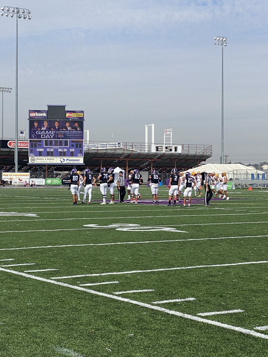 Great day watching former players <a href="/AndyPeters210/">Andy Peters</a> &amp; <a href="/Lucasmidgett7/">Lucas midgett</a> get a big Yotes Victory! Nice job fellas!
