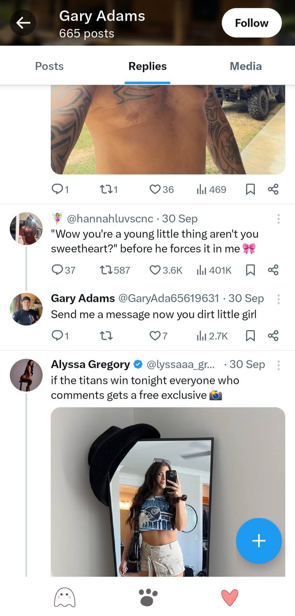 sneeflet's tweet photo. How do boomers do this? How do you even get to this level of goonmaxxing? https://t.co/6z7xsAAr7u