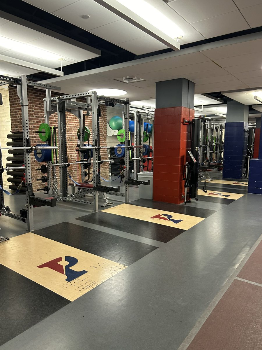 Thank you so much <a href="/PennFB/">Penn Football</a> for inviting me today. I had a great time! <a href="/CoachMetzler/">Kyle Metzler</a> <a href="/CoachPriore/">Coach P</a> <a href="/EPAFootball/">EasternPAFootball</a> <a href="/DELCOFootball/">#DelcoFootball</a> <a href="/MNAthletics/">MN Athletics</a>
