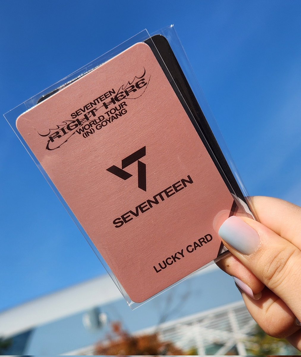 열분 저 럭키카드 뽑았어여ㅠㅠㅠㅠㅠㅠㅠ 다들 행운 받아가세요!!🍀🍀🍀