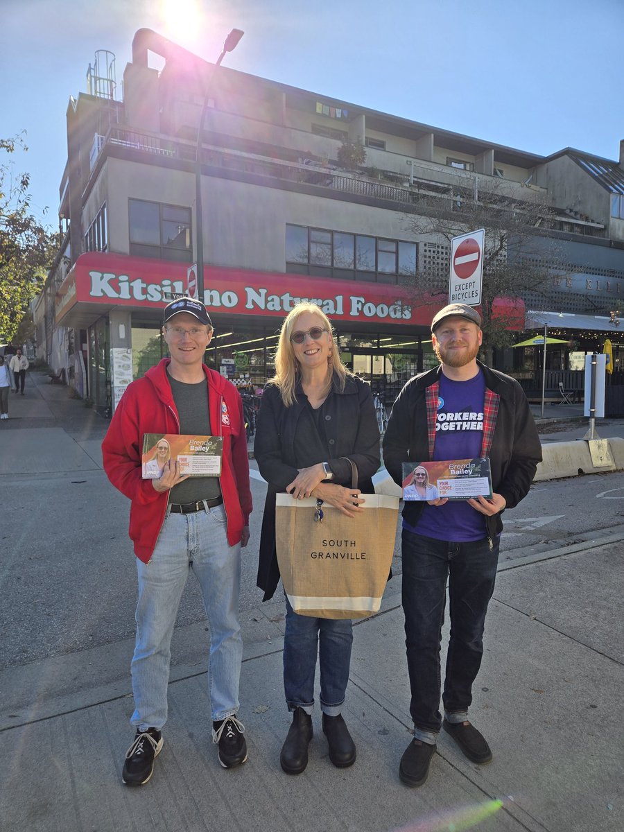 vancouverdlc's tweet photo. Advance voting has begun, so there's no time like right now to go #votendp, and volunteer in your local campaign!
#VancouverDLC #bclab #votendpbc #workersvote https://t.co/kskBq65l0P