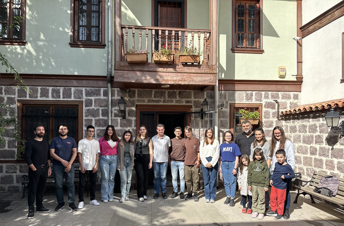 KAFDAV Gençlik Buluşması

Vakıf binamızda düzenlediğimiz kahvaltıda genç temsilcilerle bir araya geldik. Projeler, etkinlikler ve iş birlikleri üzerine verimli bir fikir alışverişi yaptık. Geleceğe dair umut dolu adımlar için heyecanlıyız

Katılan tüm gençlere teşekkür ederiz. 🙌