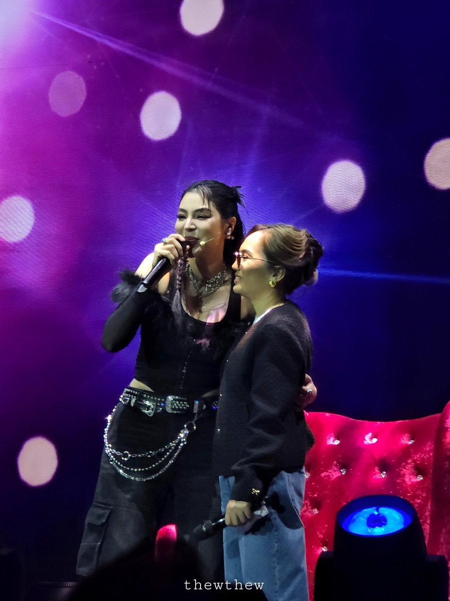 '𝑻𝒉𝒆𝒘𝒕𝒉𝒆𝒘 🐥🐻🌻🖤 (@ithewthew) on Twitter photo We also proud of Faye <a href="/malisorn00/">Faye Malisorn</a>
ขอบคุณคุณแม่มากๆ ที่เลี้ยงดูพี่ฝ้าย ให้เป็นคนที่แสนดีน่ารักแบบนี้ 🙏
ENJOY FAYE BD PARTY
#FayeYouAreMine We also proud of Faye <a href="/malisorn00/">Faye Malisorn</a>
ขอบคุณคุณแม่มากๆ ที่เลี้ยงดูพี่ฝ้าย ให้เป็นคนที่แสนดีน่ารักแบบนี้ 🙏
ENJOY FAYE BD PARTY
#FayeYouAreMine