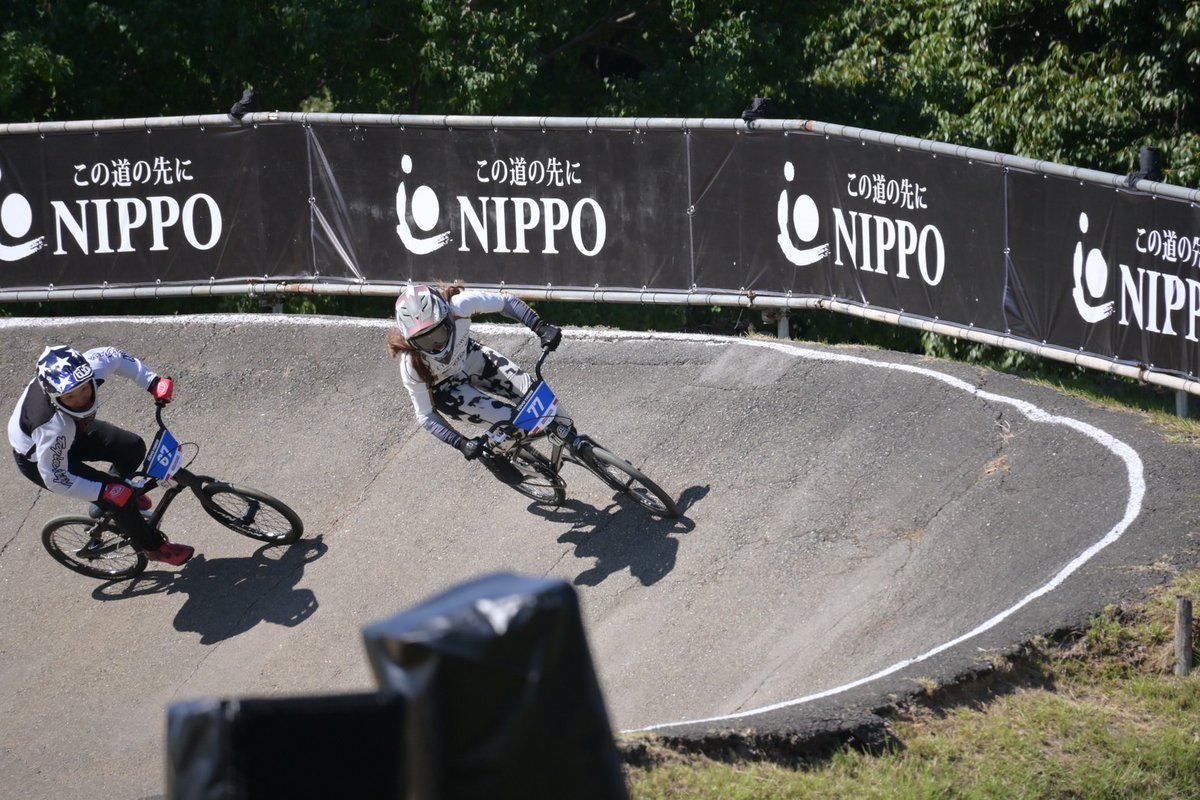 SPY3120051's tweet photo. 第41回全日本自転車競技選手権 BMX レーシング が大阪で開催。
BMXのレジェンド、SPYライダーとしても有名。#飯端美樹 選手!!
Photo Thanks Kawai.
#SPY #SPYOPTIC #スパイ #foundation #spyfoundation #ファウンデーション #ゴーグル #モトクロスゴーグル #レオタニモト https://t.co/McytjvYEWq