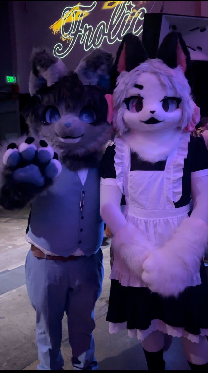 I’m in San Francisco tonight and stopped by Frolic tonight with some friends :V 

#Furry #frolicparty