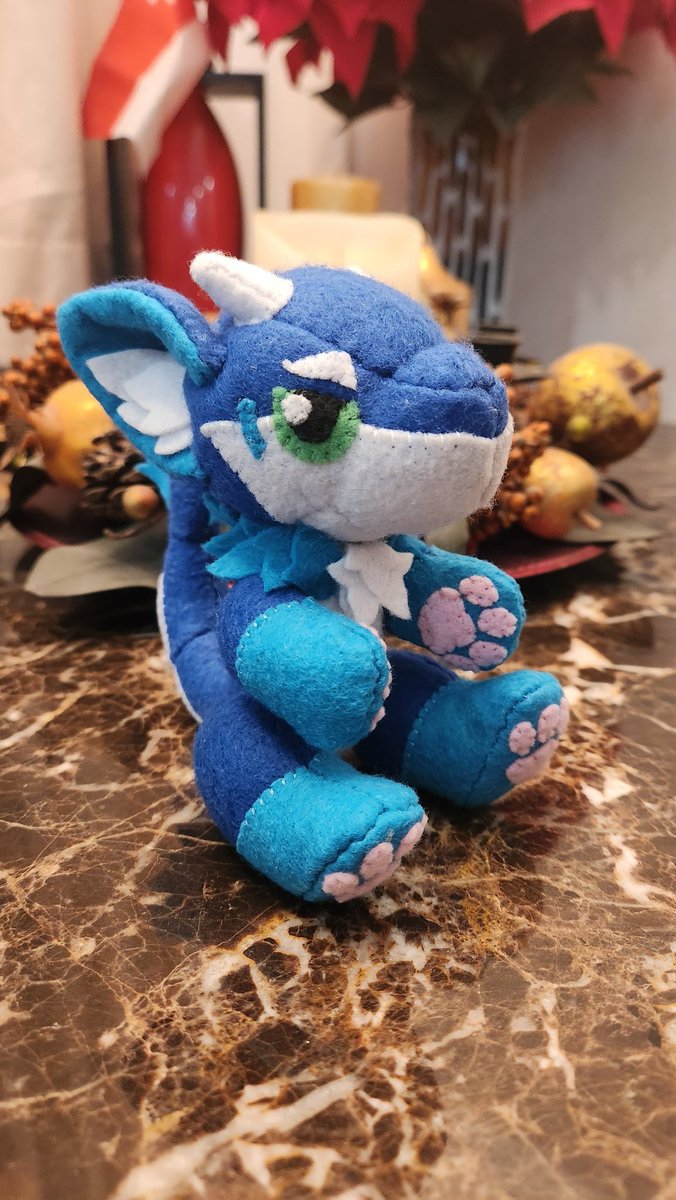 A derg enjoying his bubble tea
(Yes its magnetic)

c0mm for <a href="/Zakai_Jin/">Zakaii</a>