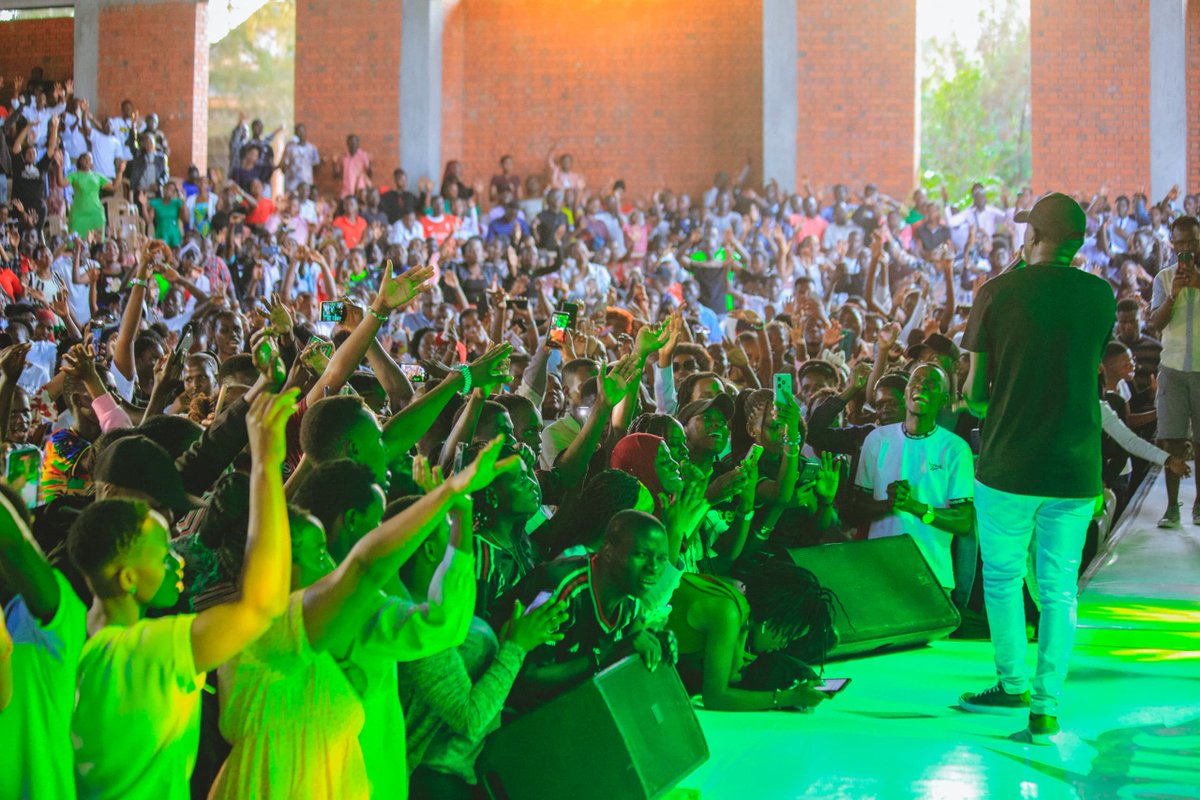 Campus Move tweet media