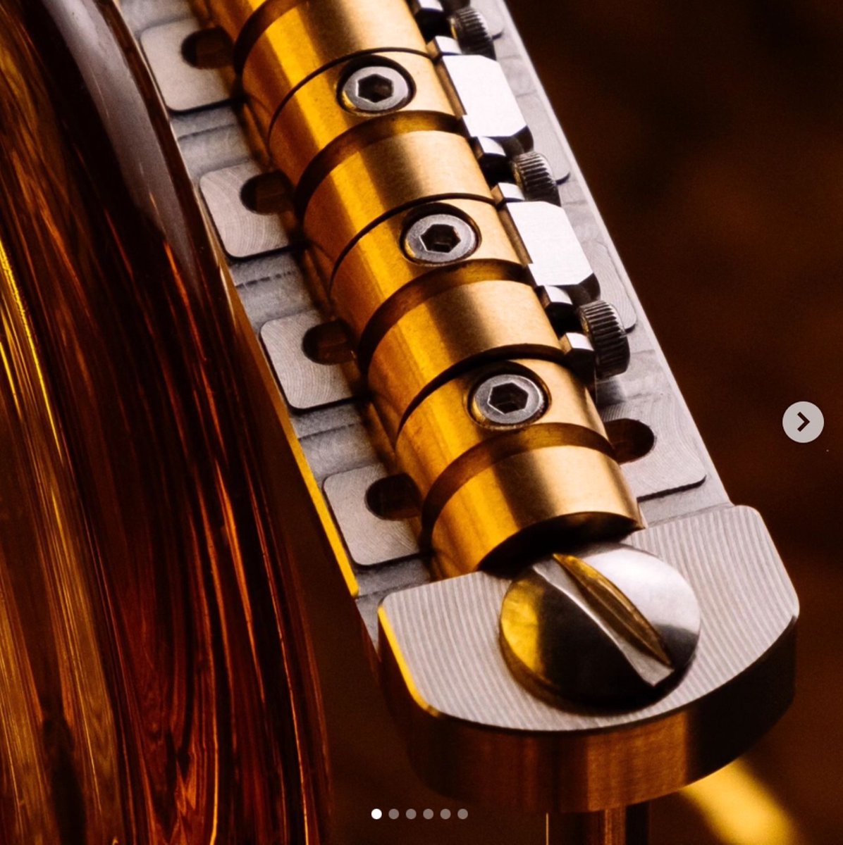 psychede1999's tweet photo. サイケデリズムのOffset Bodyに採用してます
Halon Guitar Parts製と
High Spirit Guitars製のブリッジ。

今新たに
イギリスに在る『Tuffset Bridge』製の
「ブリッジ(2タイプ)」が気になり

https://t.co/fMfz28Bfoh

アポイントを取り
先方とやりとりしてる最中。

入手出来たら
またご報告します。 https://t.co/pJtWtC7UYK