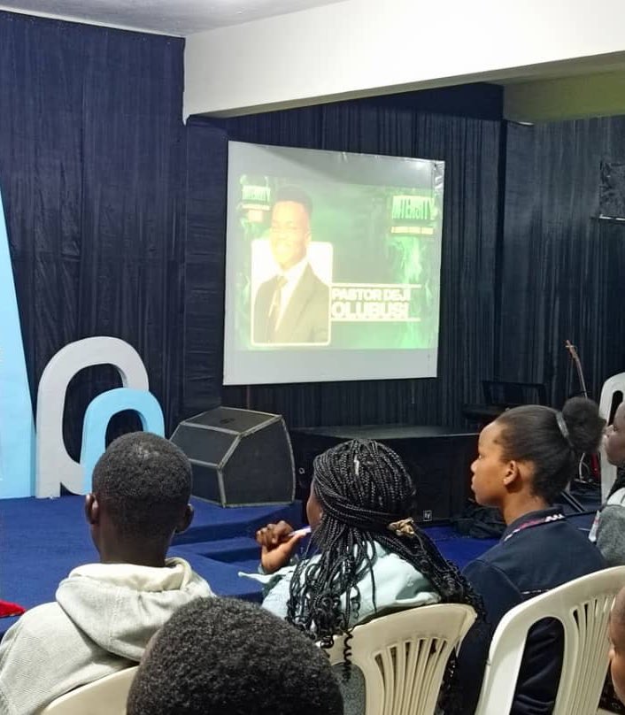 Thecapitalevang's tweet photo. LOVEWORLD NEXT INTENSITY PROGRAM HIGHLIGHTS~Cont’d
Participation Photos from my viewing center 380kms away from the city.
I AM LOVEWORLD NEXT💯
We move🔥🔥🔥
#loveworldNEXT
#Uganda
#Impact
#PrChris
#CapitalFarmer https://t.co/MZyba883S7