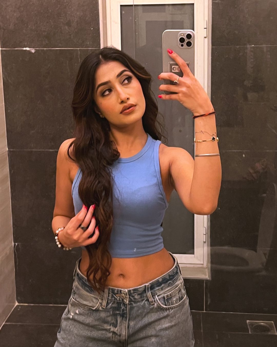 GZvF-wCaAAAUgFE?format=jpg&name=large