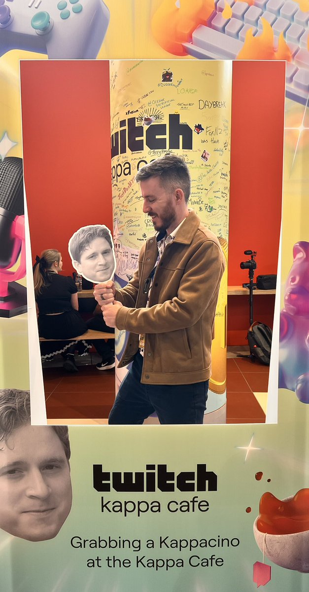 Coming to the end of <a href="/PAXAus/">PAX Australia</a> and I finally found some time to head to the <a href="/Twitch_ANZ/">Twitch ANZ</a> cafe.

I’m glad I get to come to this each year and connecting with people IRL is such a great time.

See you all next year!