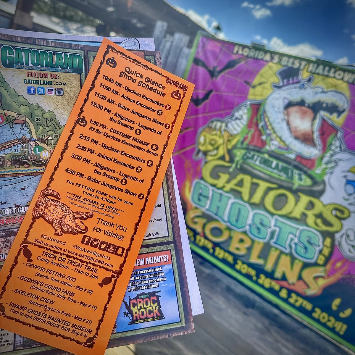 TuckBeck's tweet photo. Gatorland’s first day of Gators, Ghosts, and Goblins was such a success, &amp; it’s the perfect way to celebrate Halloween! 🐊
.
#Spooky #GatorsGhostsAndGoblins
#GatorlandBlogger #OrlandoFlorida 
#GatorlandBucketList #Gatorland
#HalloweenBlogger #Halloween 🎃 https://t.co/fxkK3yB5LW